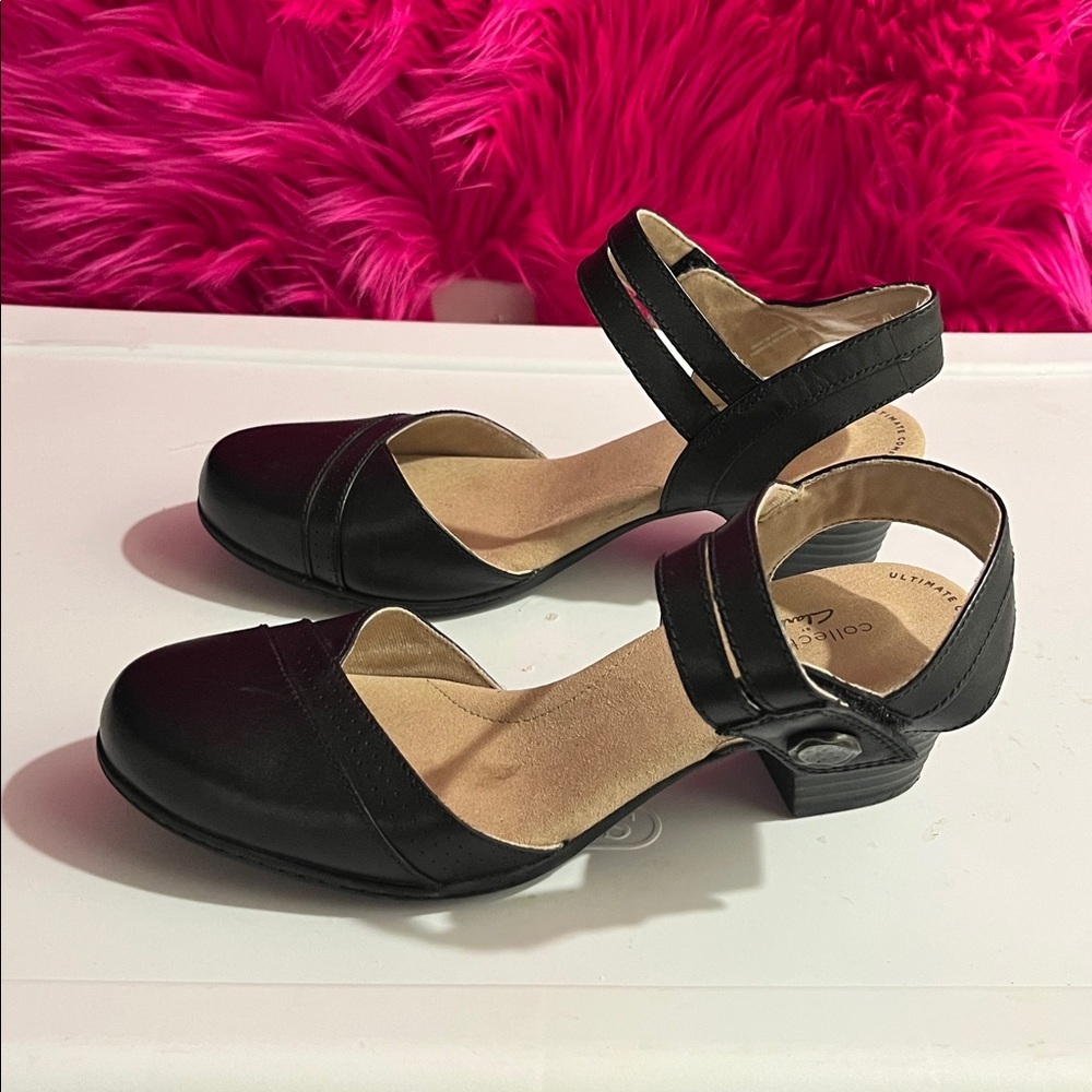 Elegant Black Clarks Women's Shoes - Picture 4 of 6